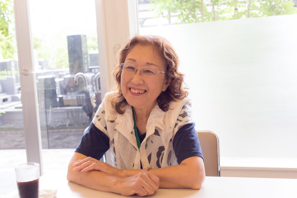 質問に笑顔で答えてくれた栗田さん