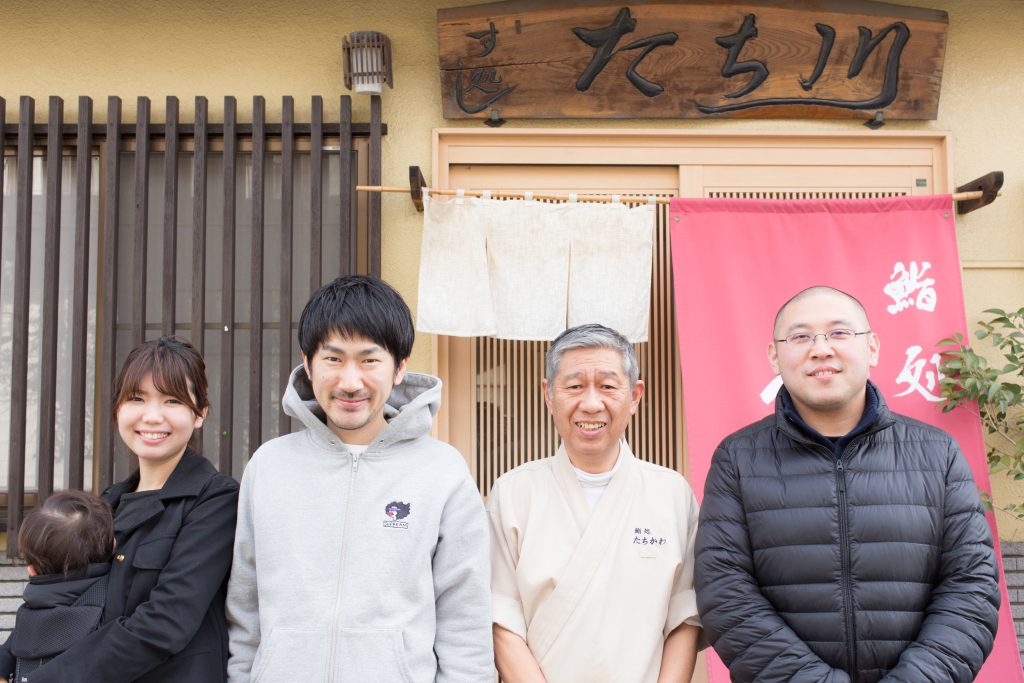 右から、島崎義堂くん、太刀川滋さん、大島俊映、睦美