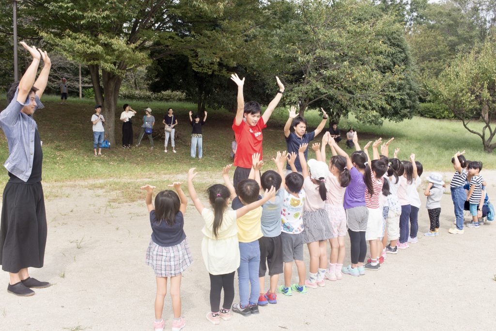 舎人公園で開催された「child's 体操教室」のかけっこ教室