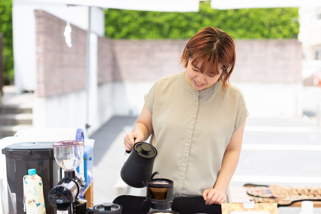 ゼンガクジ フリー コーヒースタンドの様子