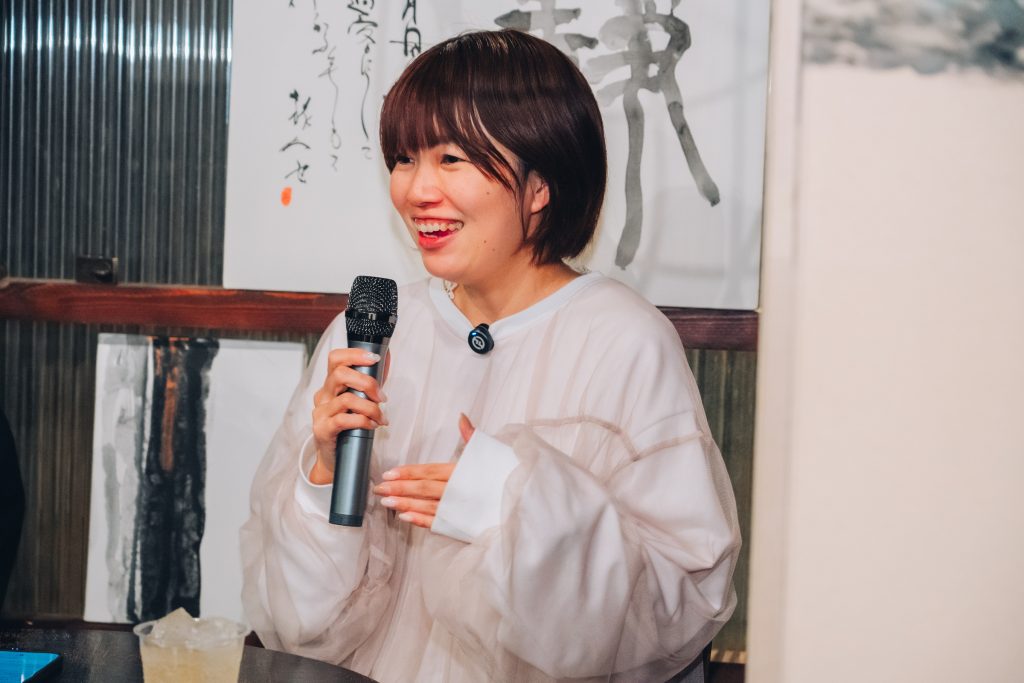 キャリアのアドバイスをする松山さん