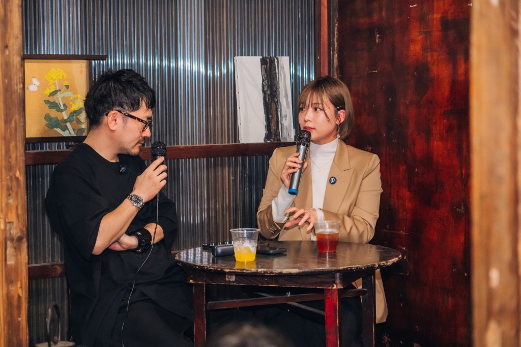 舞台初日の壮絶さを語る中川さん