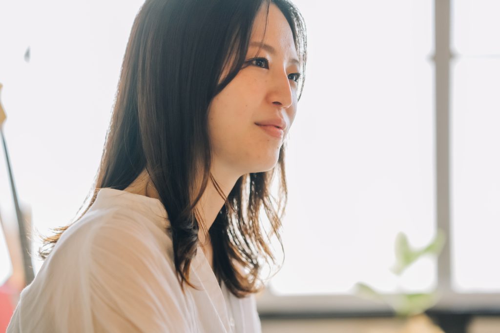 和田さんの子どもたちとの関わり方に関心をもつしまい