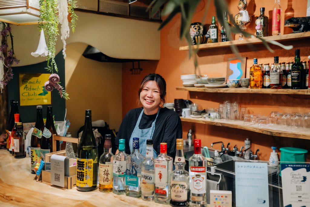 「シン・オオシマナイト」が開催される「Gachi Adachi Club」チーフのMutsumi